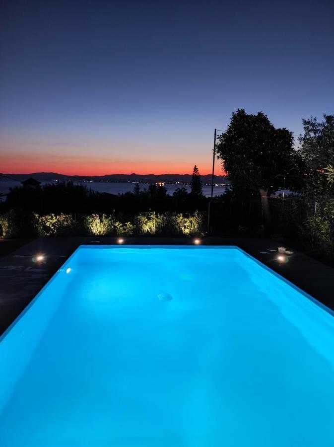 Evilenia Luxury Apartments Kalamata Luaran gambar