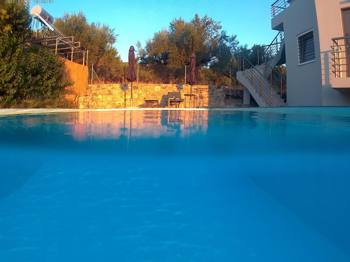 Evilenia Luxury Apartments Kalamata Luaran gambar